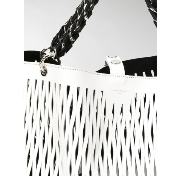 Sonia Rykiel
Panier Le Baltard Basket White Leather Tote - Picture 8 of 9